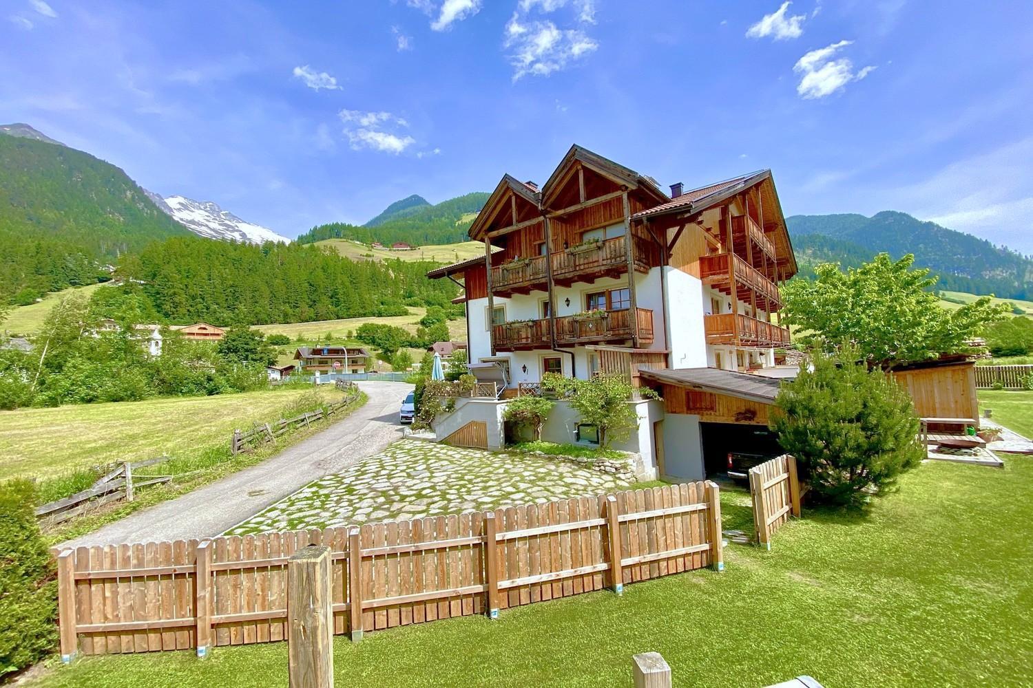 Apartments & Wellness Loefflerblick Cadipietra Eksteriør bilde