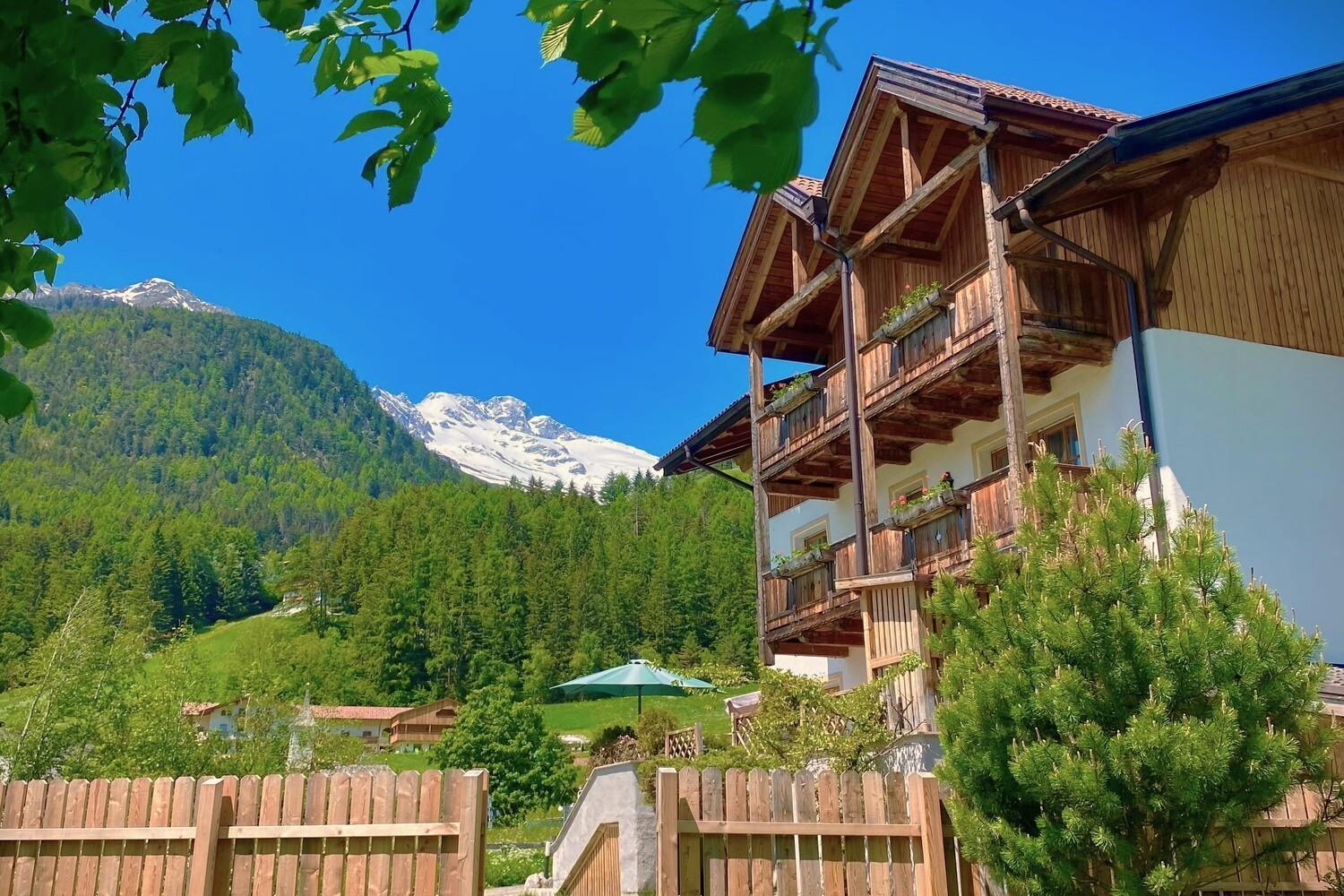 Apartments & Wellness Loefflerblick Cadipietra Eksteriør bilde
